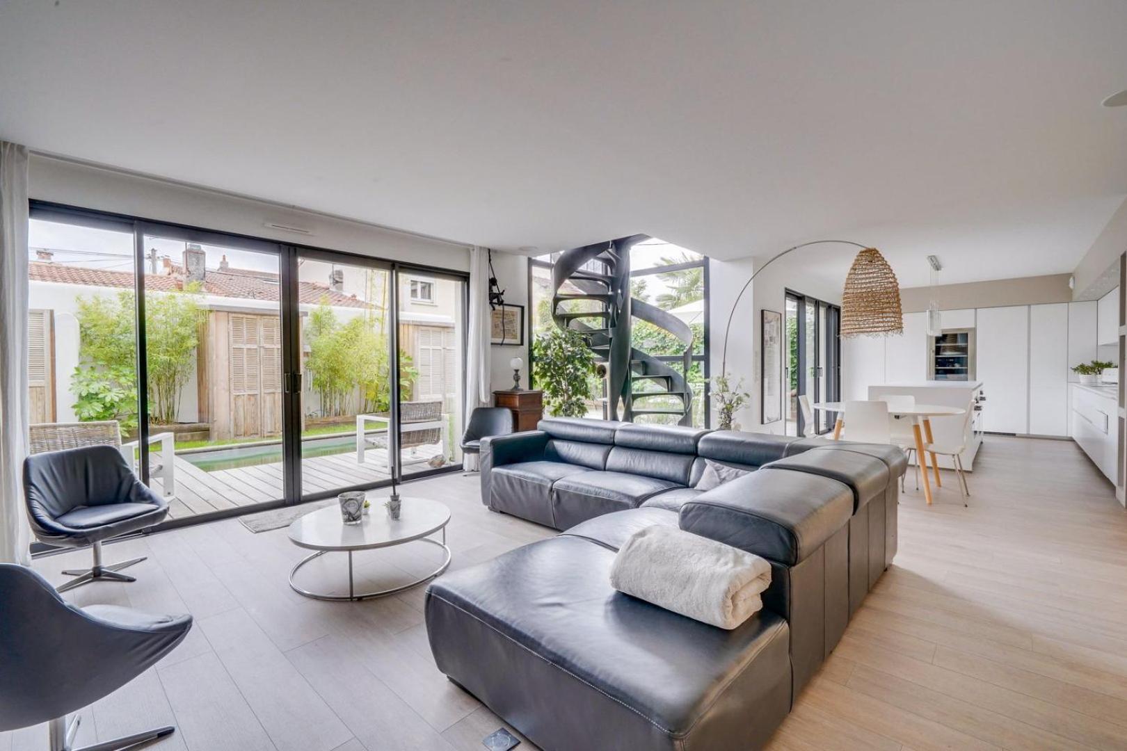 Spacious Bordeaux Family Home With Swimming Pool Bordéus Exterior foto